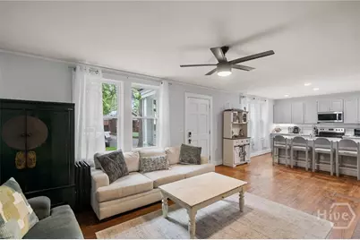 332 E 56th Street, Savannah, GA 31405 - Photo 5