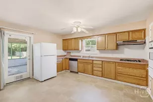 11 Keystone Dr, Savannah, GA 31406 - Photo 15