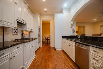 2 Paddington Circle, Savannah, GA 31410 - Photo 5