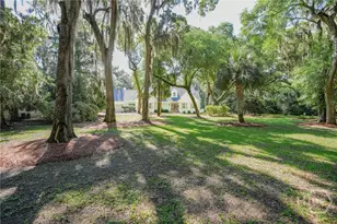 2 Hawkins Ln, Savannah, GA 31411 - Photo 3