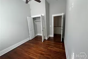213 W 39th St, Savannah, GA 31401 - Photo 7