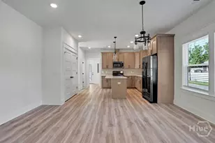 1005 E 35th St, Savannah, GA 31401 - Photo 9