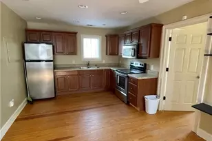 110 E Duffy St, Savannah, GA 31401 - Photo 5
