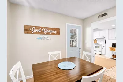 302 E Island Square Drive, St Simons Island, GA 31522 - Photo 5