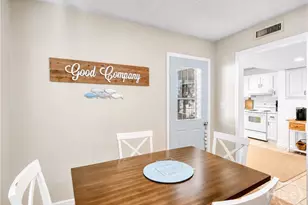 302 E Island Square Dr, St Simons Island, GA 31522 - Photo 5