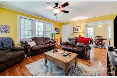 709 E 52nd Street, Savannah, GA 31405 - Photo 11