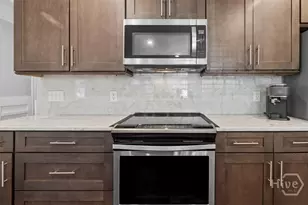 516 E 58th St, Savannah, GA 31405 - Photo 11
