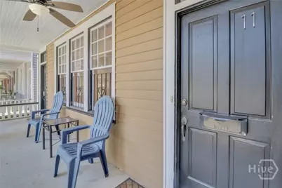 11 E 34th Street, Savannah, GA 31401 - Photo 3