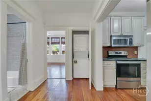 11 E 34th St, Savannah, GA 31401 - Photo 17