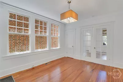 11 E 34th Street, Savannah, GA 31401 - Photo 9