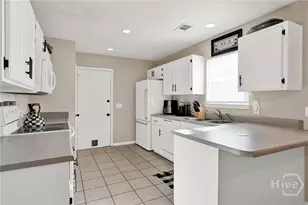 117 Chapel Dr, Savannah, GA 31406 - Photo 9