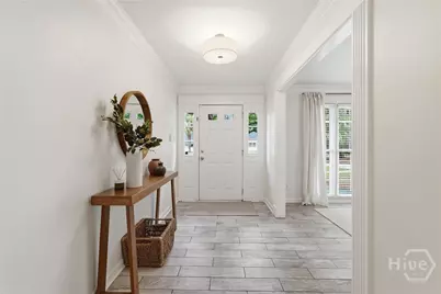 11 Monastery Road W, Savannah, GA 31411 - Photo 5