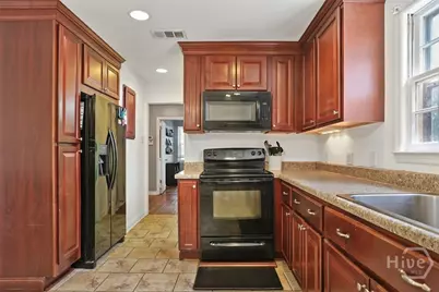 2337 E 40th Street, Savannah, GA 31404 - Photo 15