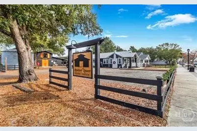402 E 3rd Street #Unit B, Springfield, GA 31329 - Photo 23