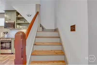 410 1/2 E Victory Drive #Carriage House, Savannah, GA 31405 - Photo 17