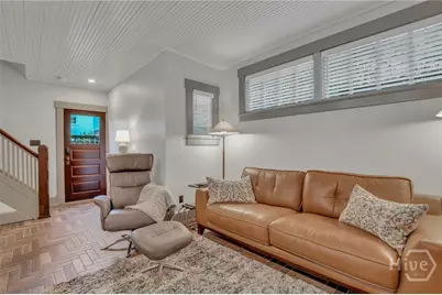 410 1/2 E Victory Drive #Carriage House, Savannah, GA 31405 - Photo 15