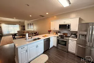 23 Crossing Dr, Richmond Hill, GA 31324 - Photo 3
