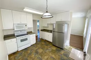 205 Salt Landing Cir, Savannah, GA 31405 - Photo 9