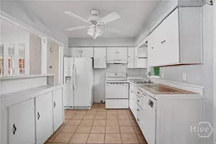 10 Port Royal Dr, Savannah, GA 31410 - Photo 13