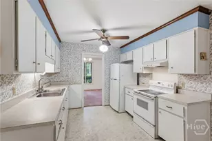 616 Suncrest Blvd, Savannah, GA 31410 - Photo 13