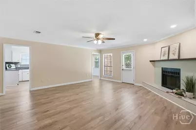 715 Little John Drive, Hinesville, GA 31313 - Photo 7