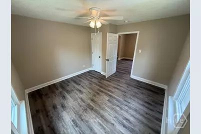 413 Emmit Street, Savannah, GA 31405 - Photo 9