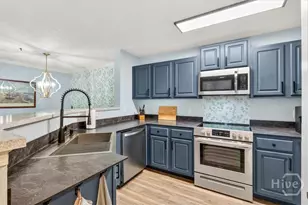 9301 Walden Park Dr, Savannah, GA 31410 - Photo 7