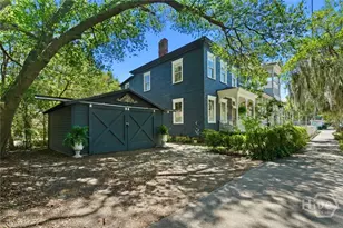 205 E 39th St, Savannah, GA 31401 - Photo 3