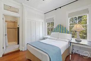 205 E 39th St, Savannah, GA 31401 - Photo 25
