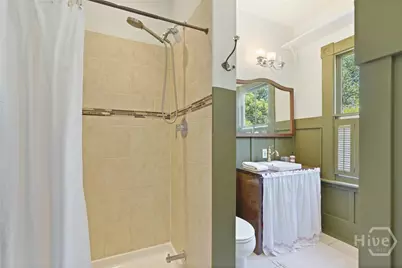 205 E 39th Street, Savannah, GA 31401 - Photo 27