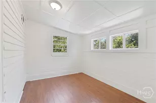 205 E 39th St, Savannah, GA 31401 - Photo 23