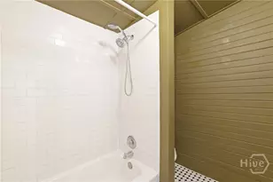 205 E 39th St, Savannah, GA 31401 - Photo 21