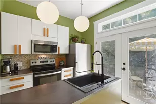 205 E 39th St, Savannah, GA 31401 - Photo 13