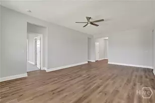 559 Logging Hl Dr, Richmond Hill, GA 31324 - Photo 9