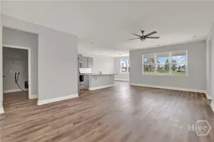 559 Logging Hl Dr, Richmond Hill, GA 31324 - Photo 7