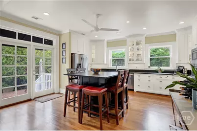 11 E 50th Street, Savannah, GA 31405 - Photo 9
