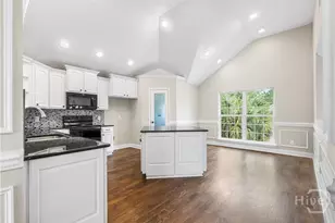 24 RedWall Cir, Savannah, GA 31407 - Photo 11