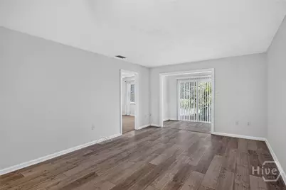 73 Colony Park Drive, Savannah, GA 31406 - Photo 5