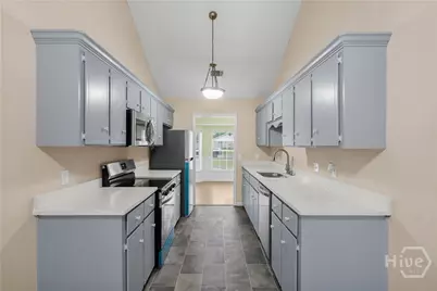 612 Trevor Street, Hinesville, GA 31313 - Photo 15