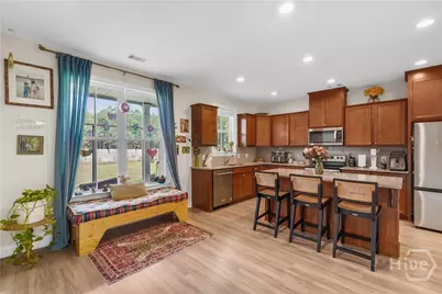 188 Laguna Way, Savannah, GA 31405 - Photo 7