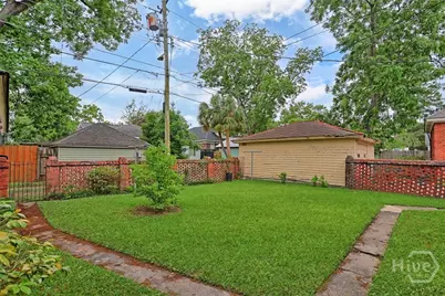 319 E 52nd Street, Savannah, GA 31405 - Photo 47