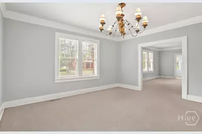 319 E 52nd Street, Savannah, GA 31405 - Photo 13