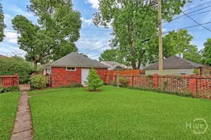 319 E 52nd St, Savannah, GA 31405 - Photo 49
