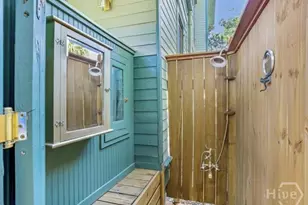 212 W 40th St, Savannah, GA 31401 - Photo 19