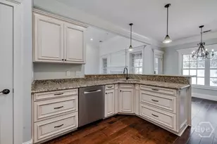 389 Chastain Cir, Richmond Hill, GA 31324 - Photo 15
