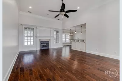 389 Chastain Cir, Richmond Hill, GA 31324 - Photo 9