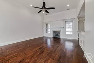 389 Chastain Cir, Richmond Hill, GA 31324 - Photo 7