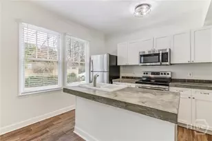 301 W Henry St, Savannah, GA 31401 - Photo 15