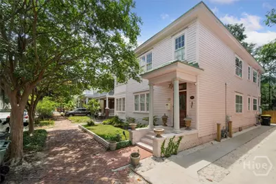 211 W 40th Street #B, Savannah, GA 31401 - Photo 1