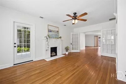 526 E 56th Street, Savannah, GA 31405 - Photo 5